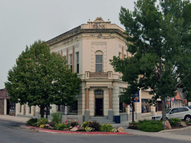 Evans Co-op Building