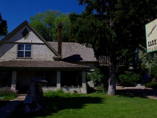 Largilliere Carriage House B&B