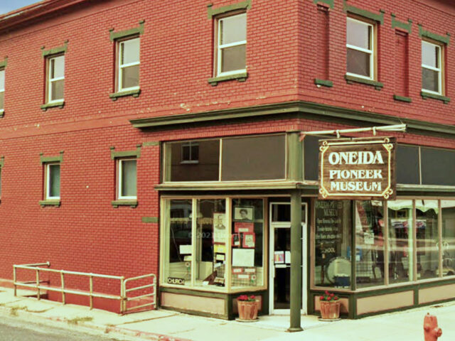 Oneida Pioneer Museum