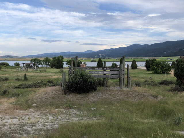 Oregon Trail Park & Marina