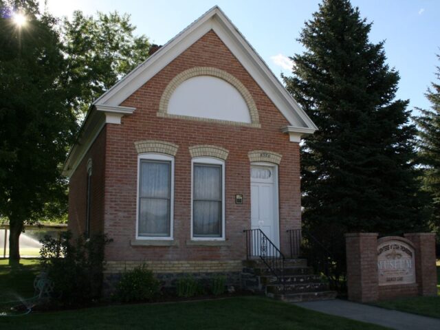 Paradise Daughters of Utah Pioneers Museum