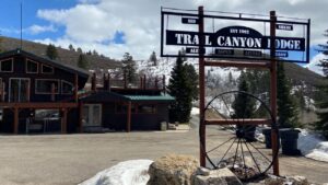 Trail Canyon Lodge